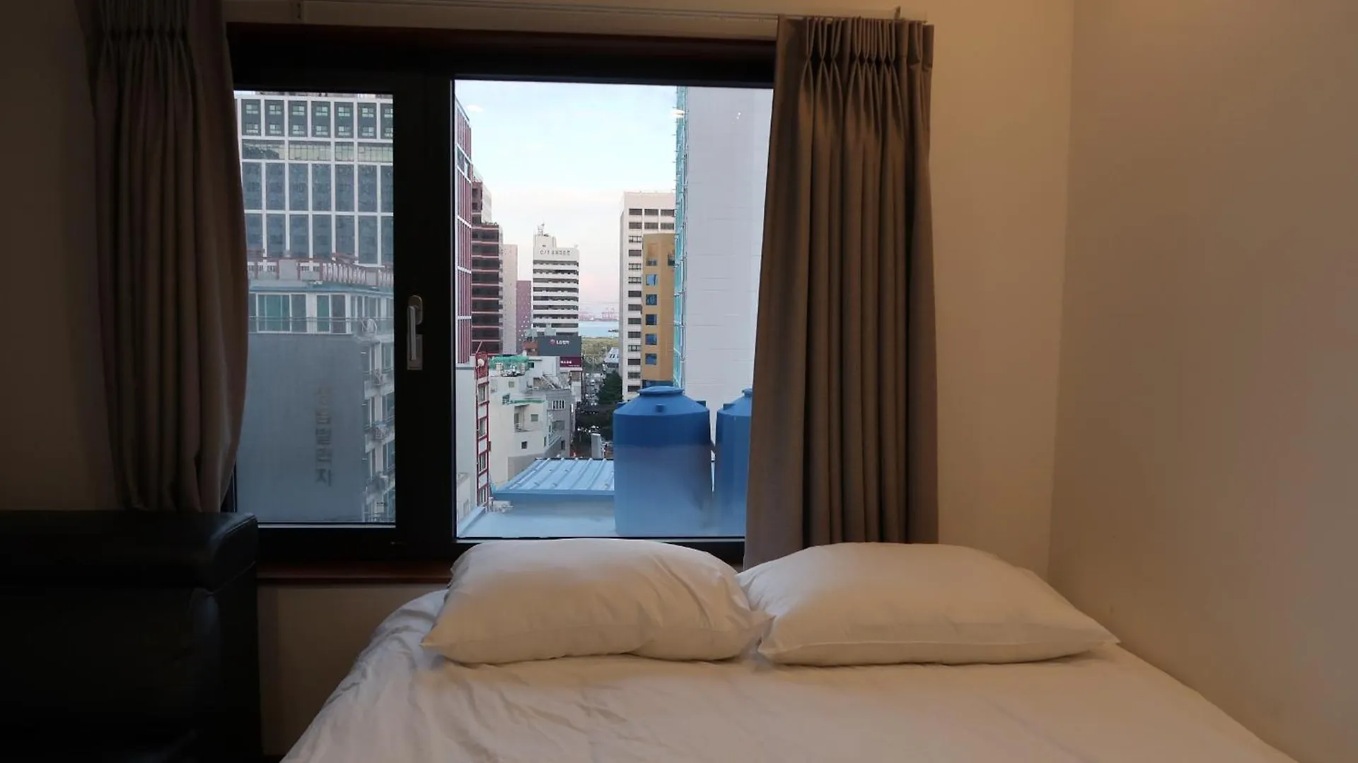 Catnap Guesthouse Busan
