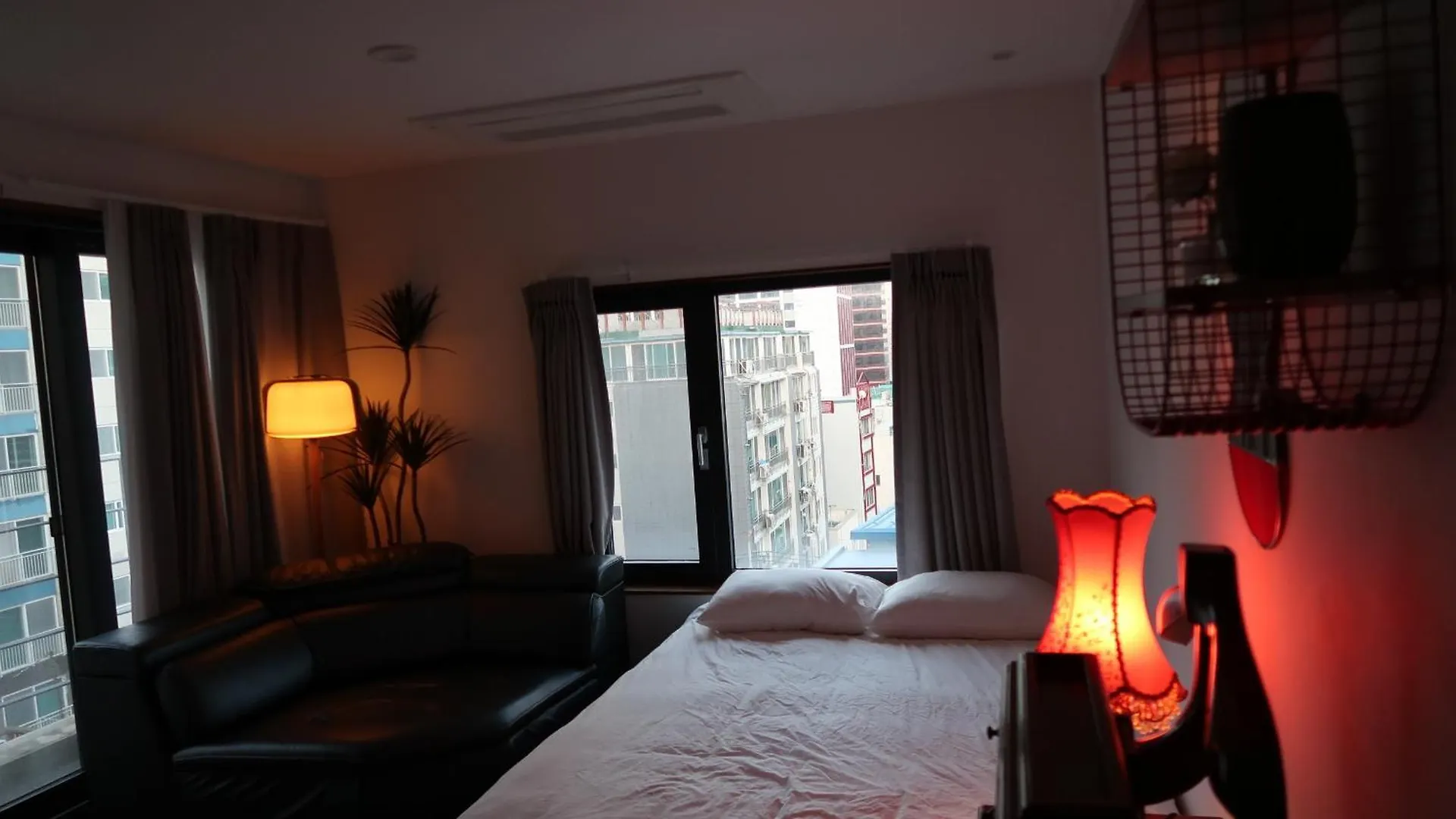 Catnap Guesthouse Busan